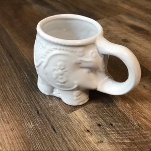 White elephant mug